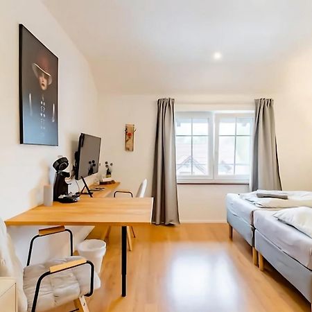 Komfortables Doppelzimmer In Kehl Goldscheuer - 1A Guesthouse Extérieur photo