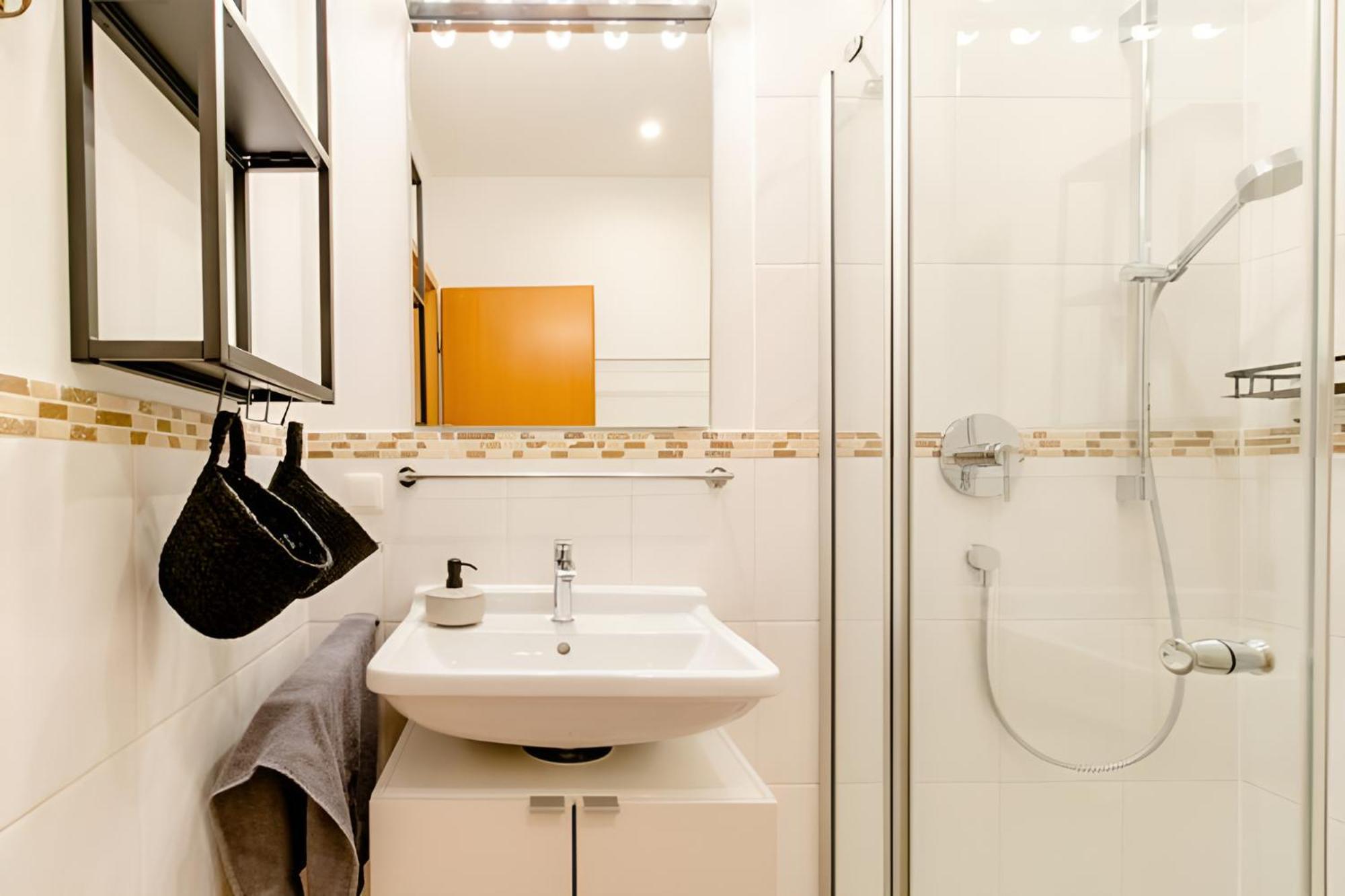 Komfortables Doppelzimmer In Kehl Goldscheuer - 1A Guesthouse Extérieur photo